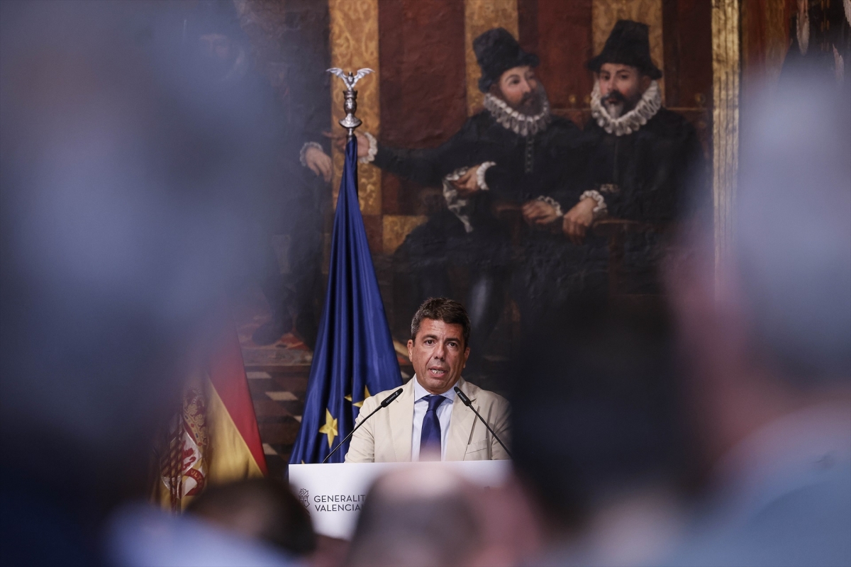 Mazón afronta el debate de la Comunitat con el objetivo de voltear el relato de la Dana