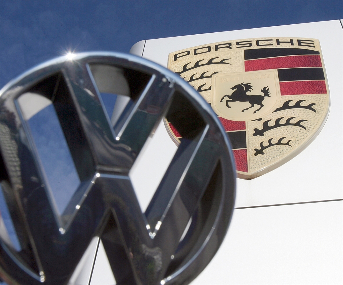 Porsche y Volkswagen se desploman en Bolsa tras recortar previsiones