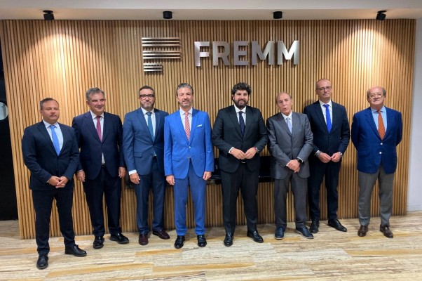Fremm pone el foco en la formación para potenciar el sector del metal y pide 'pelear' por El Gorguel