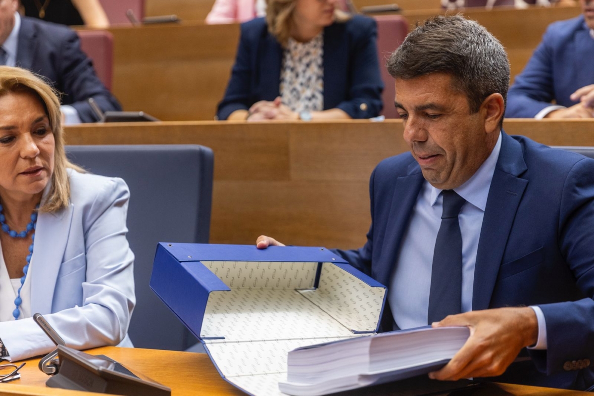 El plumero de Mazón