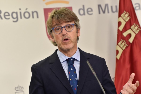La Región de Murcia ataja su déficit con una 