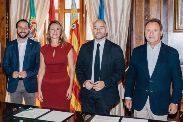 De Ferrandis Salvador a la ZBE: Carrasco destaca a Castelló como el mejor escaparate para el azulejo