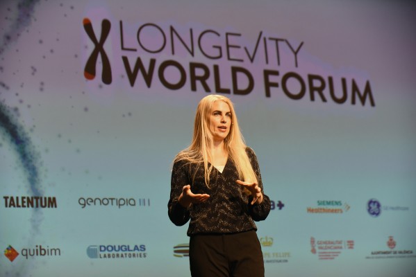 Liz Parrish, la mujer que 'descumple' años, abordará los límites de la longevidad en Alicante