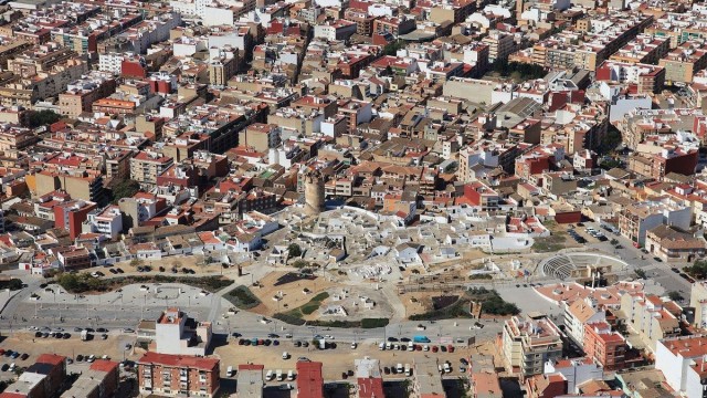 El Ayuntamiento de Paterna inicia la instalación de la primera sirena de avisos a la población en caso de emergencias