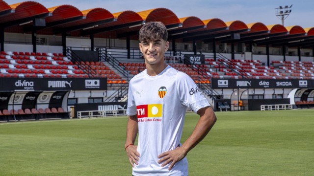 Víctor Jr.: 