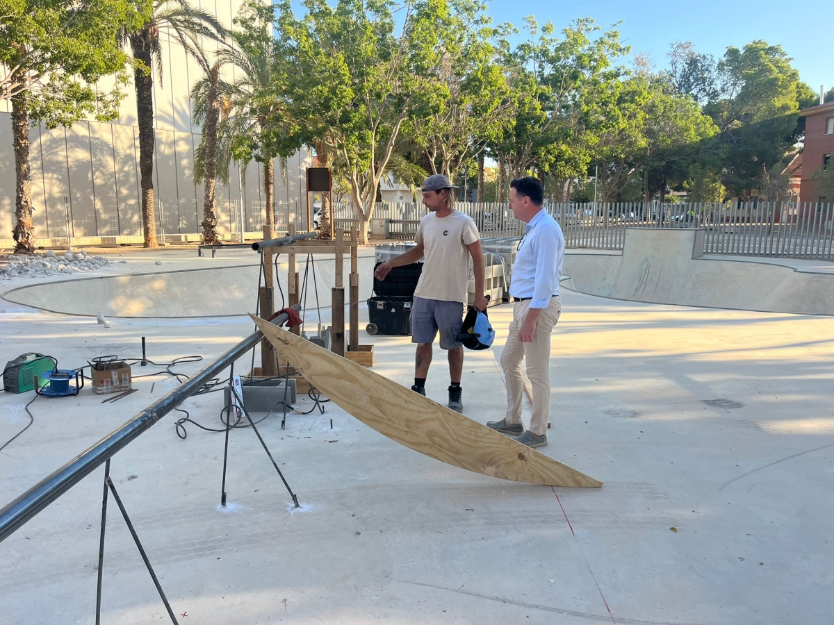 Imagen de las visitas a las obras de ampliación. - Foto: Ayuntamiento de San Javier