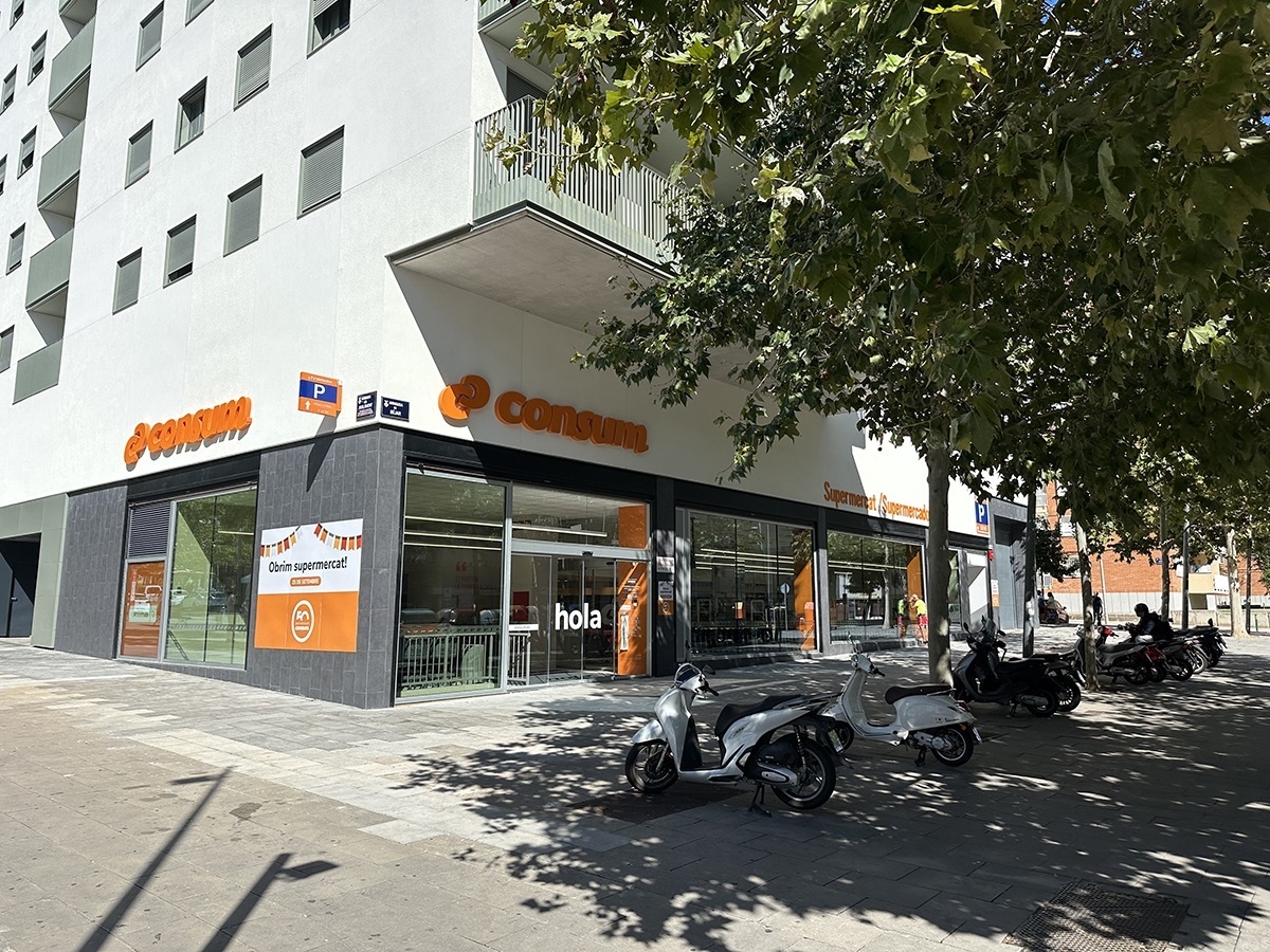 Consum abre una nueva tienda en Terrassa y roza los 90 supermercados en la provincia de Barcelona