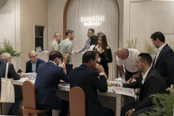 Navarti en Cersaie: presenta un espacio donde se aúnan innovación y sensibilidad mediterránea