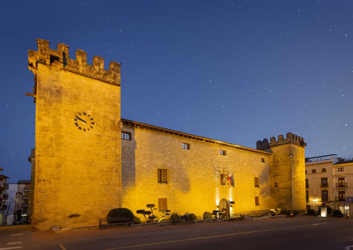 Palacio - Fortaleza del Marqués de Dos Aguas, en Onil. - Palacio - Fortaleza del Marqués de Dos Aguas, en Onil.