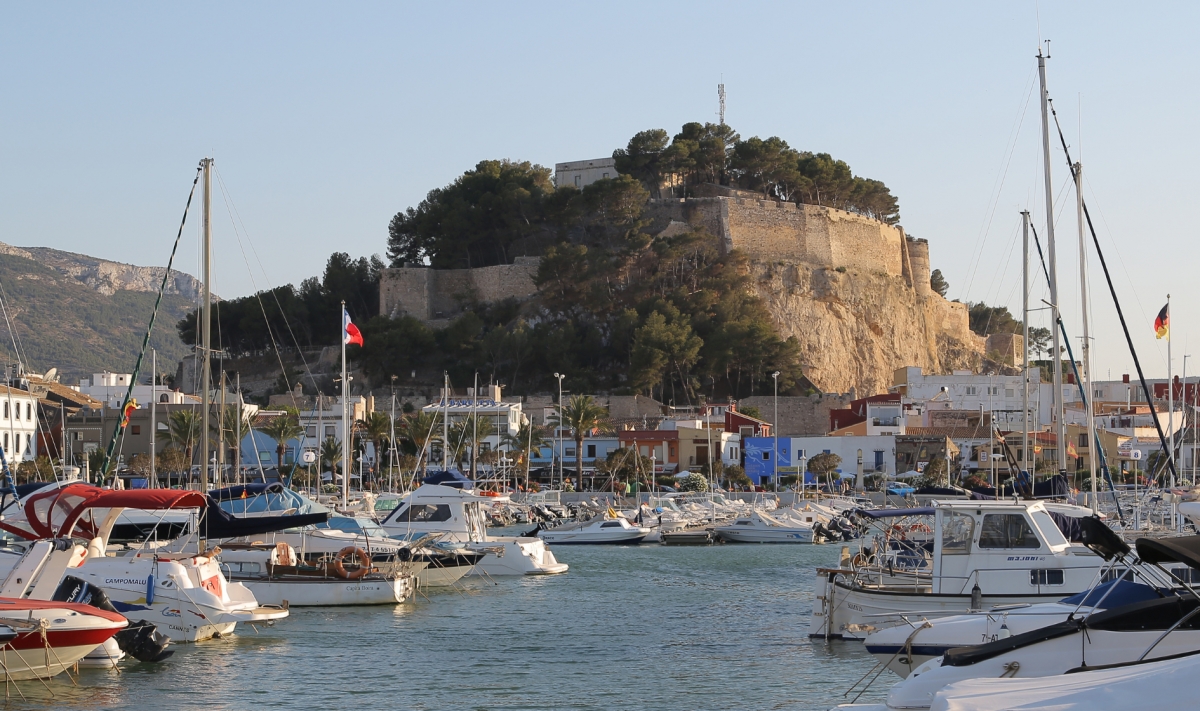 Castillo de Dénia. - Castillo de Dénia.
