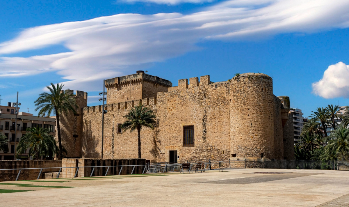 Palacio - fortaleza de Altamira, en Elche - Palacio - fortaleza de Altamira, en Elche