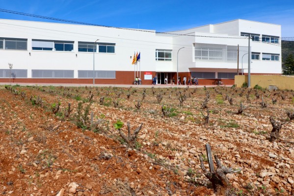 Xaló denuncia a la Conselleria d'Educació per no fer-se càrrec del manteniment de l'institut
