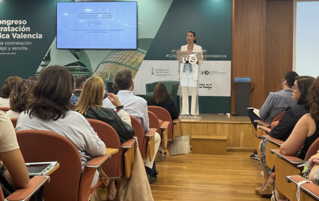 Merino defiende la simplificación administrativa: 