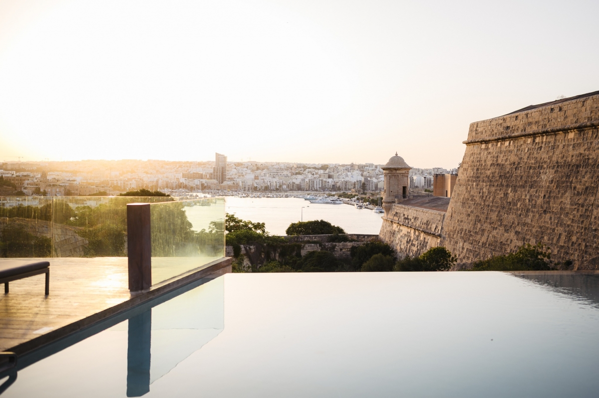 Menuda sorpresa, Malta