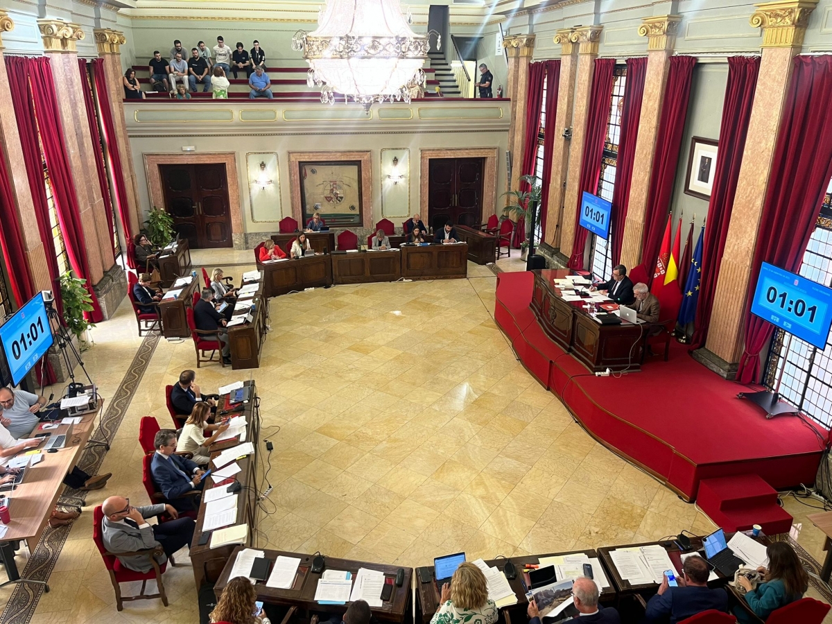 Murcia da el primer visto bueno a las ordenanzas fiscales: los murcianos se ahorrarán más de 6 millones en IBI y otros tributos