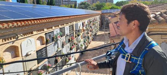Las placas solares del cementerio de Campanar se conectarán a la red eléctrica 