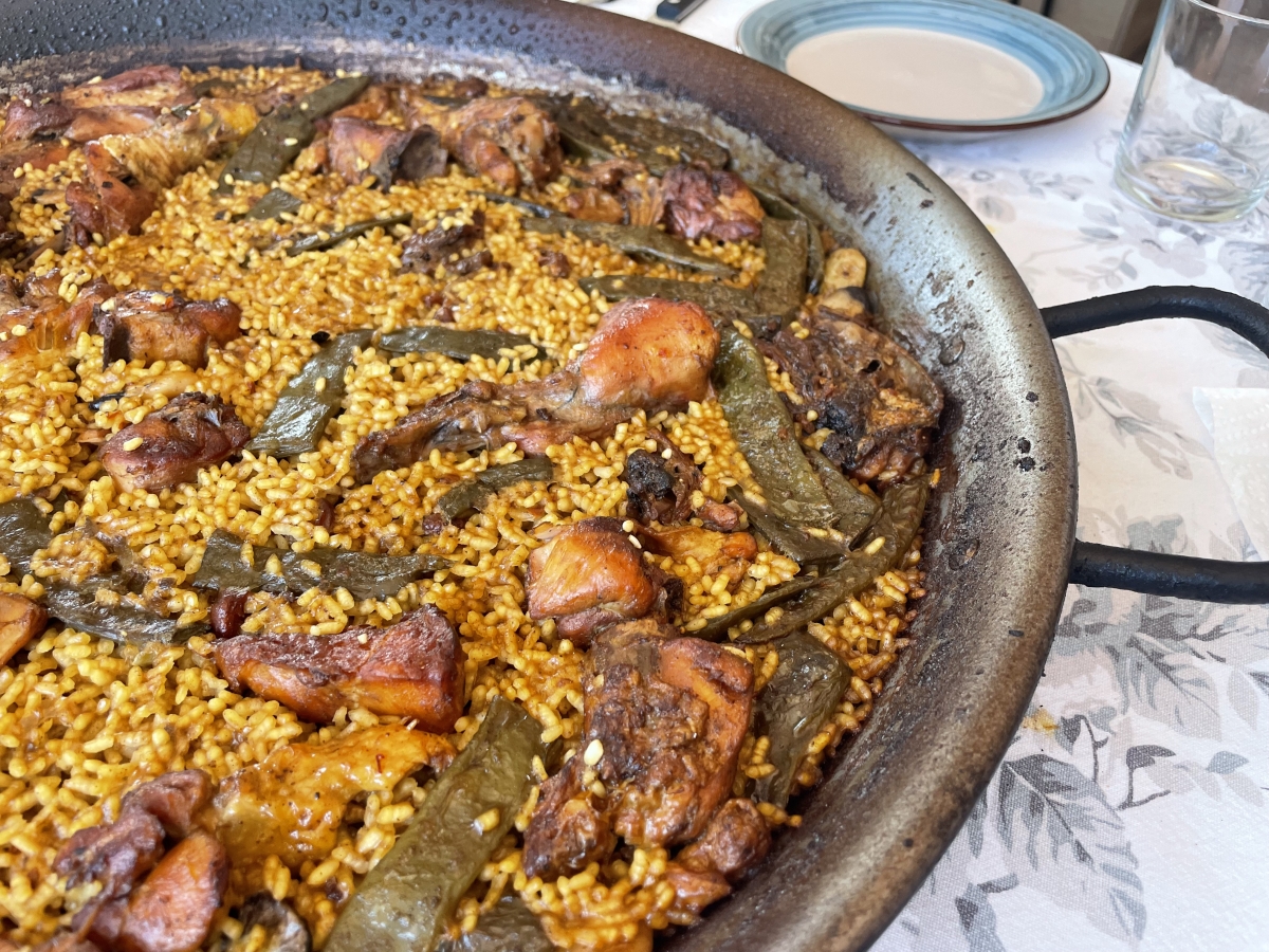La única paella a leña a domicilio es el descubrimiento del año