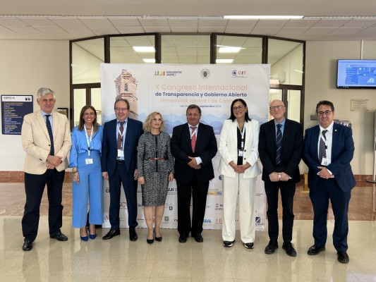Autoridades en materia de transparencia señalan la importancia de la participación ciudadana en la UJI