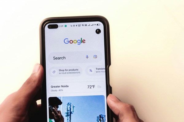 La Comisión Europea investiga a Google por discriminar los contenidos de medios en los resultados de búsqueda