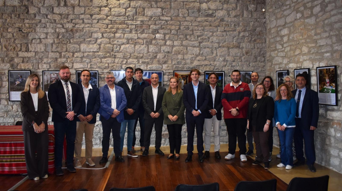 Iberdrola visita en Morella a empleados e instalaciones tras la compra de Electra del Maestrazgo