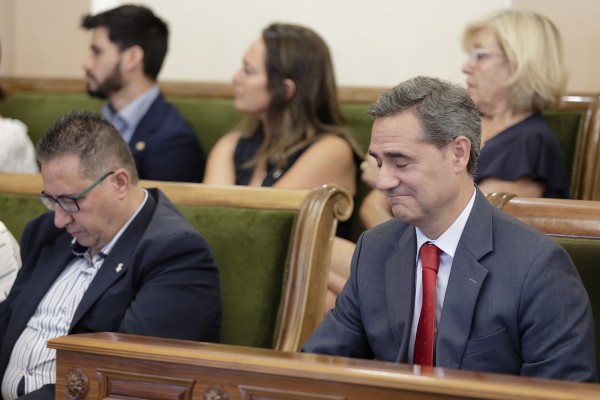 El PP 'ratifica' al edil Ortolá (Vox) ante la petición de cese de la oposición: 