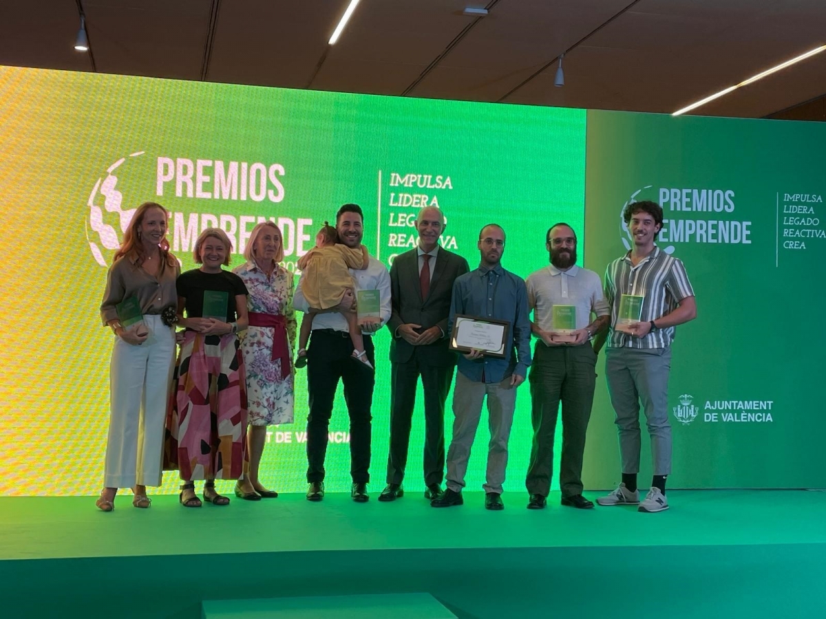 Yotelicito, DMedical 1D9, Farmacia Alfonso Marin, Discos Oldies y Virginia Lorente, Premios Emprende 2025