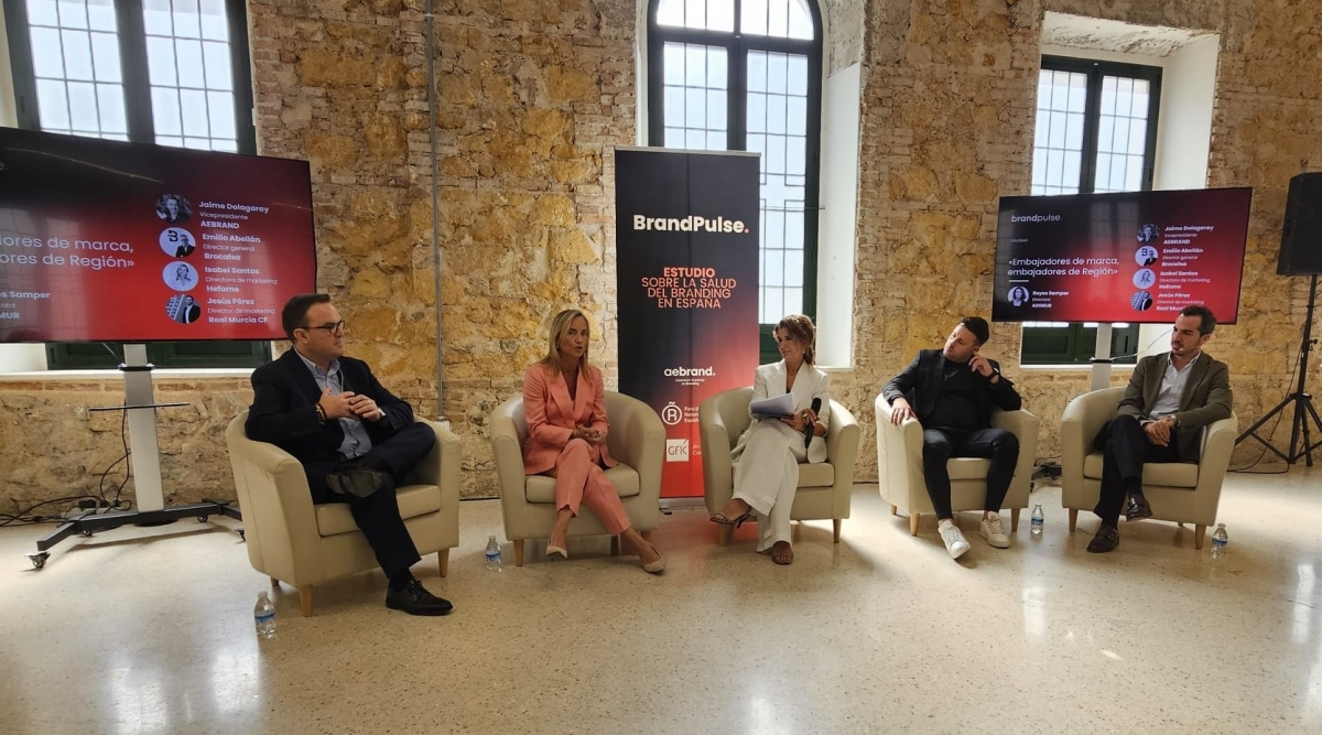 La directora de MK de Hefame sostiene que humanizar las marcas refuerza la confianza y la relación con los clientes