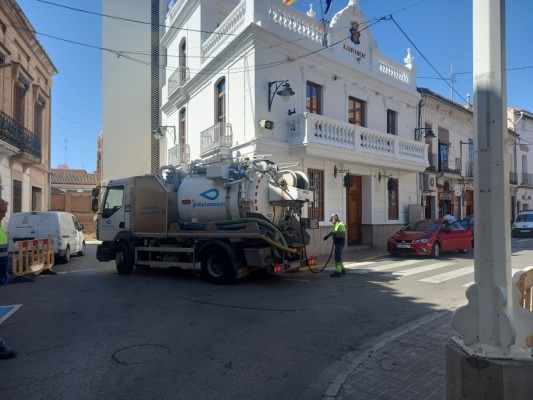 Meliana culmina la limpieza de colectores e imbornales y se prepara para la temporada de lluvias