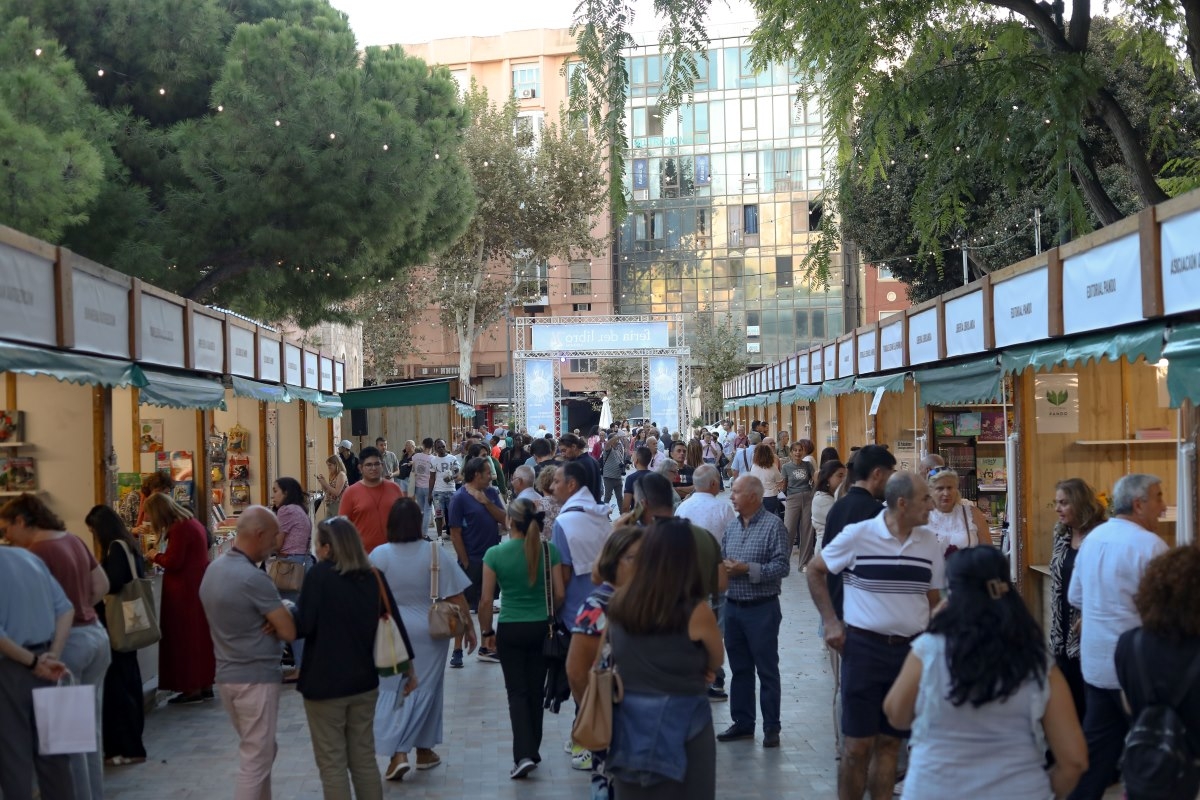 El escritor Diego Sánchez Aguilar será el pregonero de la Feria del Libro de Cartagena, que se celebrará del 15 al 19 de octubre 