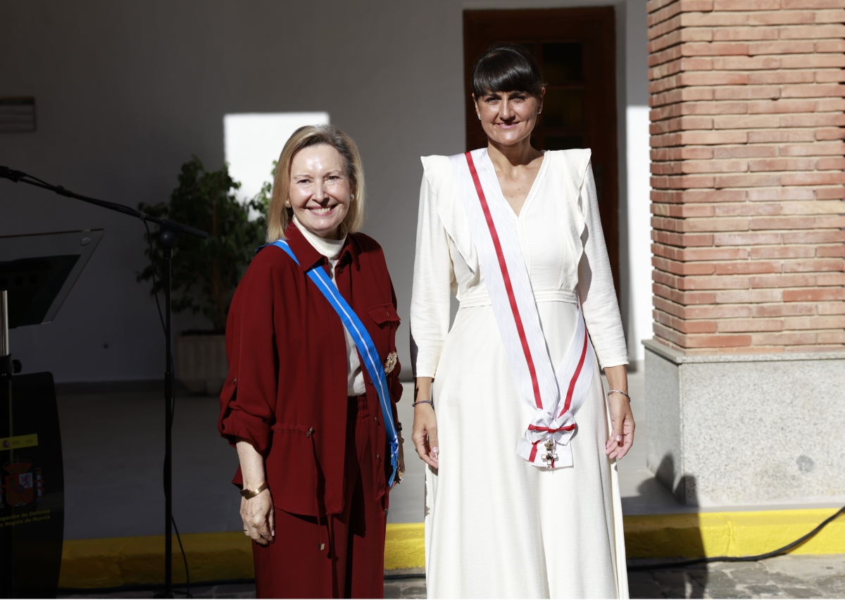 María González Veracruz, condecorada con la Gran Cruz del Mérito Militar con distintivo blanco. - Foto: DELEGACIÓN DEL GOBIERNO