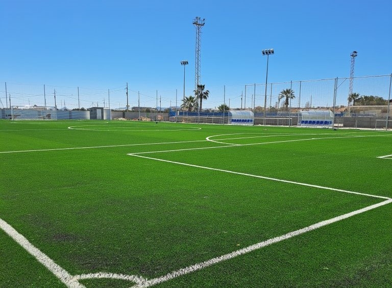 Torre Pacheco denomina al campo de fútbol 8 como 'José Saura Meroño' y la oposición critica que lleve el nombre de un 