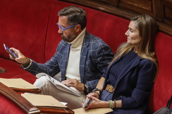 Badenas y Herrero mantendrán competencias de gobierno y desvinculan su expulsión de Vox de sus causas judiciales
