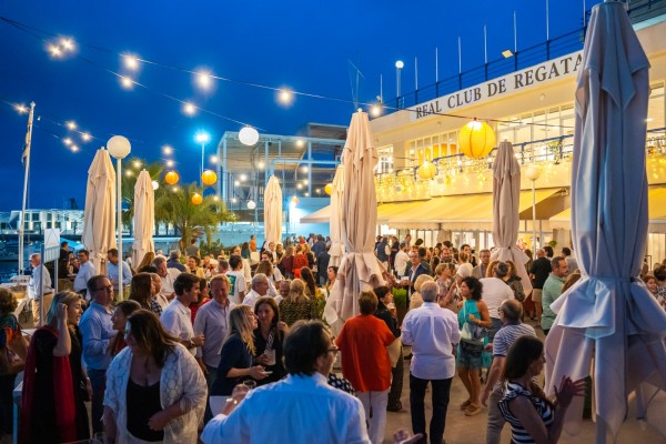El Real Club de Regatas de Alicante celebra sus 135 años de historia