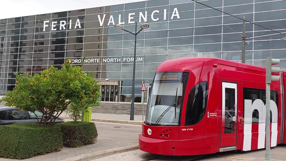 Metrovalencia ofrece servicios especiales de tranvía a Feria València desde el lunes para ir a Hábitat y Textil Hogar