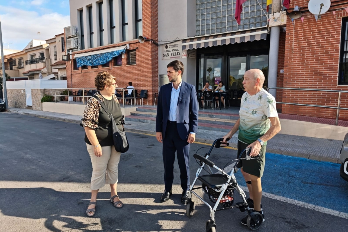 El Ayuntamiento de Cartagena renueva el Parque Diego Calvo y  el barrio de San Félix con un coste de más de 50.000 euros