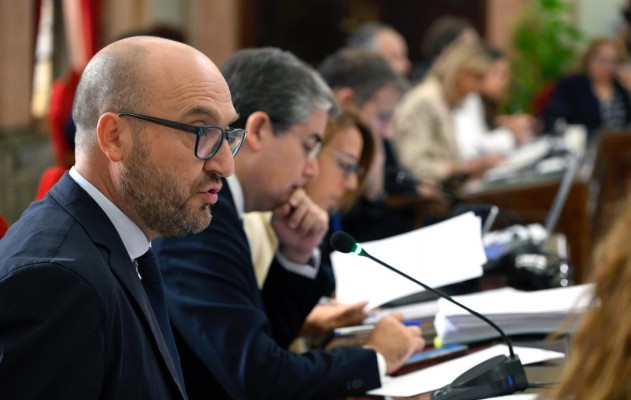 Muñoz defiende que Murcia pondrá 