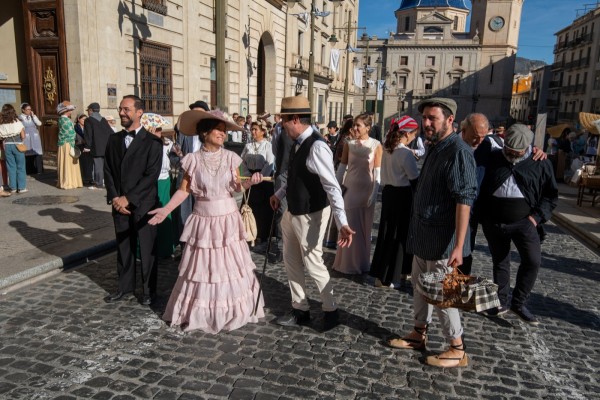 La Feria Modernista de Alcoy, en imágenes