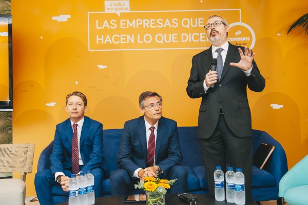 Consum centra sus aperturas en Cataluña para equilibrar el mercado con la Comunitat