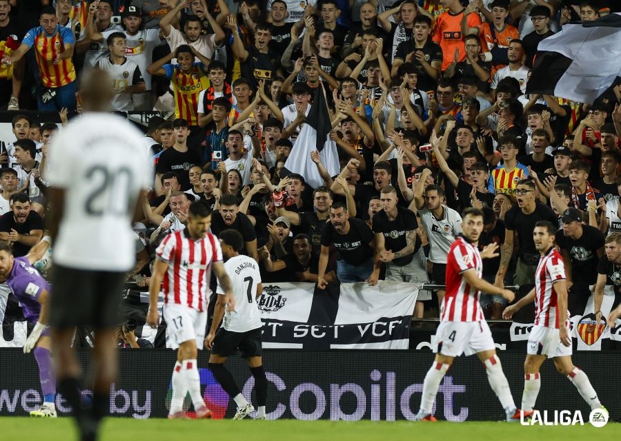 El Valencia, atento a la previsión meteorológica para el partido contra el Oviedo