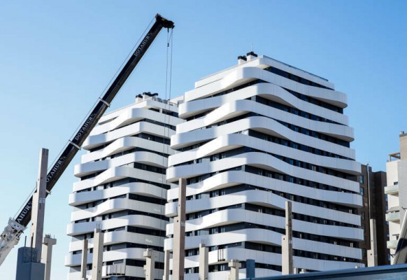 La compraventa de viviendas se dispara un 19,4% en julio, su mayor cifra en este mes desde 2007
