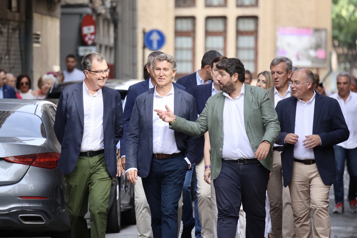 López Miras y Ballesta 'presumen' en Murcia de un acuerdo transversal entre CCAA del PP sobre inmigración, agua y agricultura