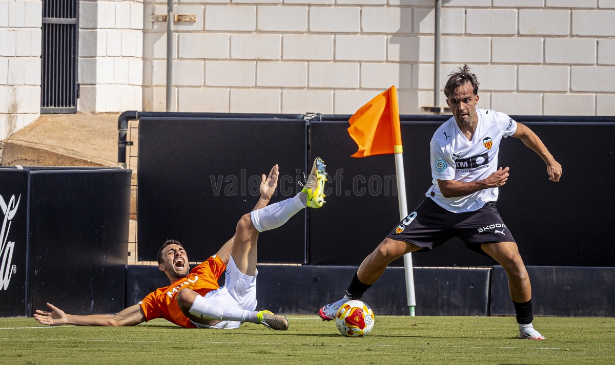 El VCF Mestalla no mejora y cae ante el Reus FC (1-3)