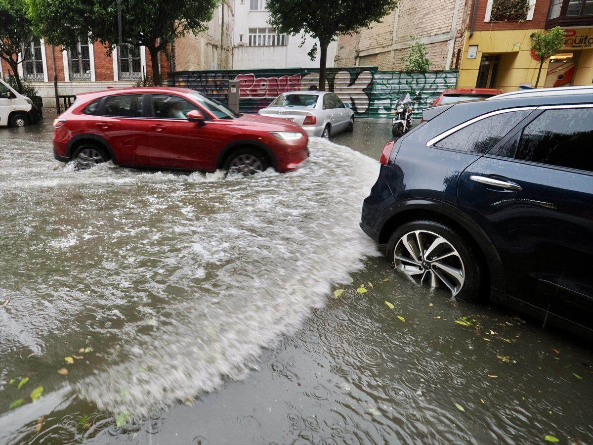 La DGT recomienda evitar circular por las zonas de Valencia, Castellón y Tarragona donde se esperan fuertes lluvias