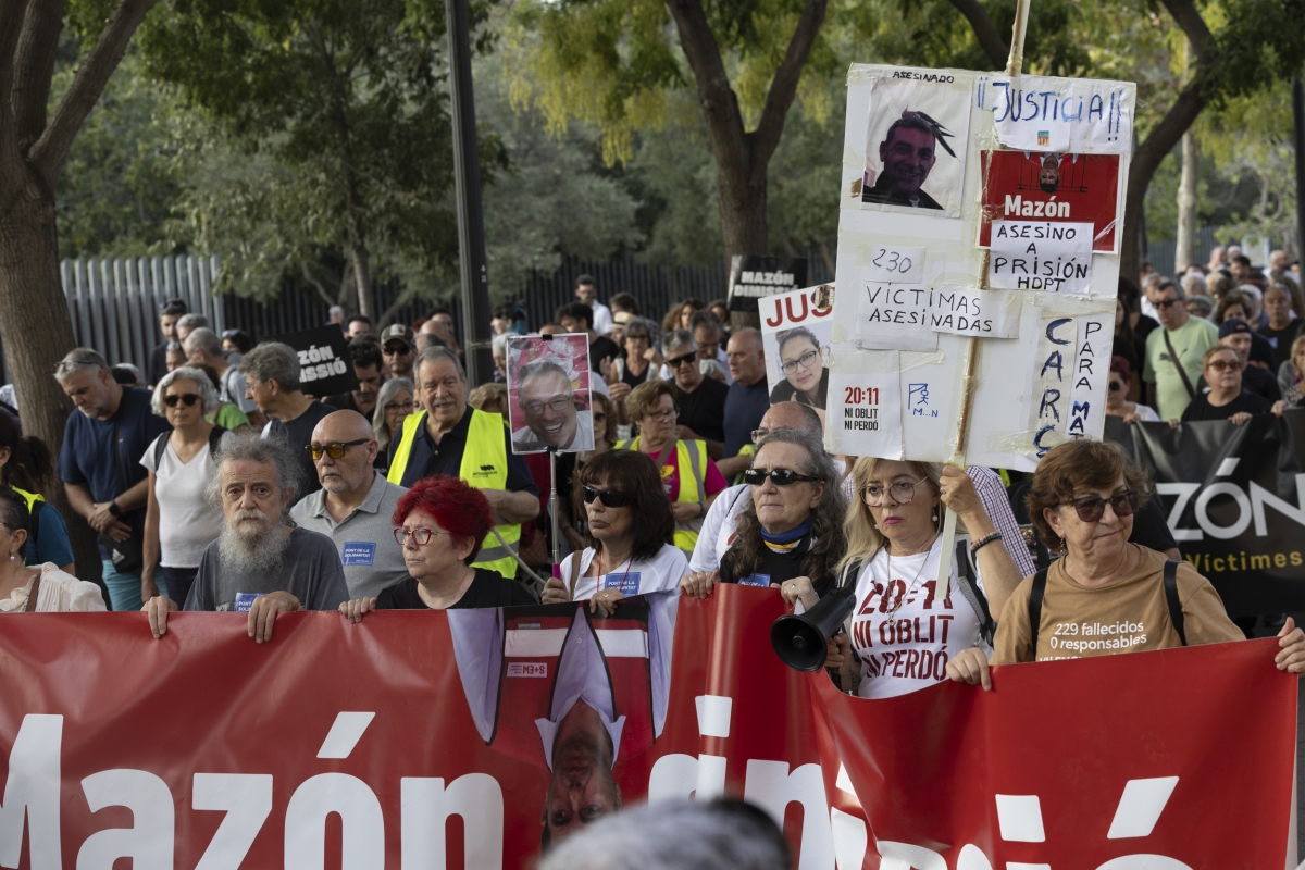 Úndecima manifestación contra Mazón por la gestión de la Dana en Valencia