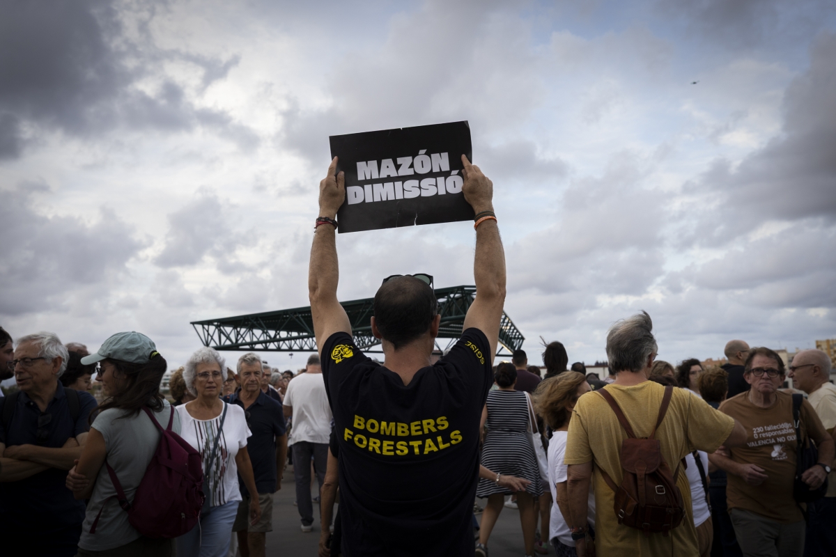 Las víctimas de la Dana piden apoyo social en su duodécima manifestación contra Mazón