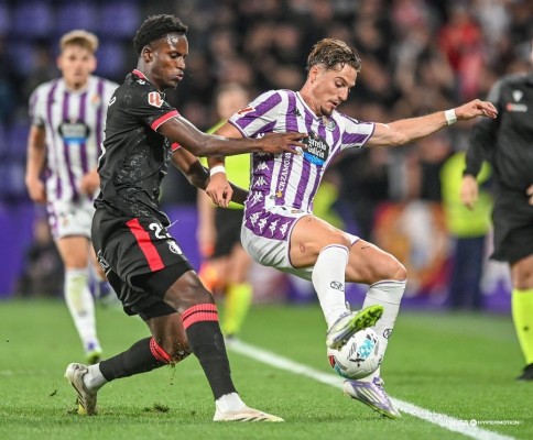 Cedidos Valencia CF: Sergi Tenés debuta con el Valladolid