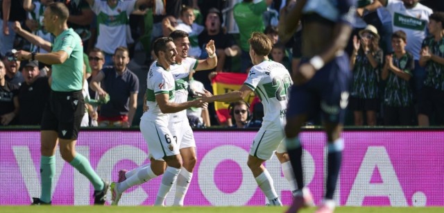 El Elche CF reafirma su condición de equipo revelación con una victoria sobre el Celta de Vigo que le coloca cuarto clasificado