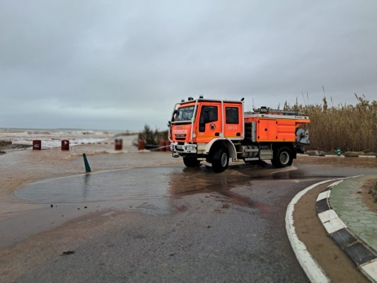 Bomberos realizan 35 intervenciones en la provincia de Valencia y ocho en Castellón por las lluvias