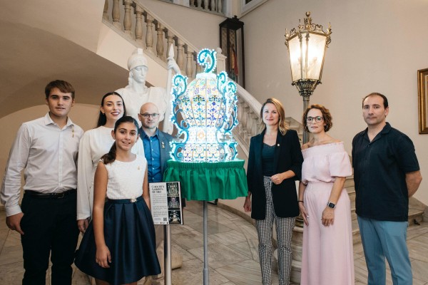 'Hort dels Corders', ganadora del X Concurso de Gaiatas a Mano, ya luce en el Ayuntamiento