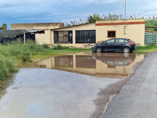 Temporal en Castellón: rescates en Onda y Sant Jordi, dos carreteras cortadas, retrasos en el Cercanías y 170 l/m2 en Eslida
